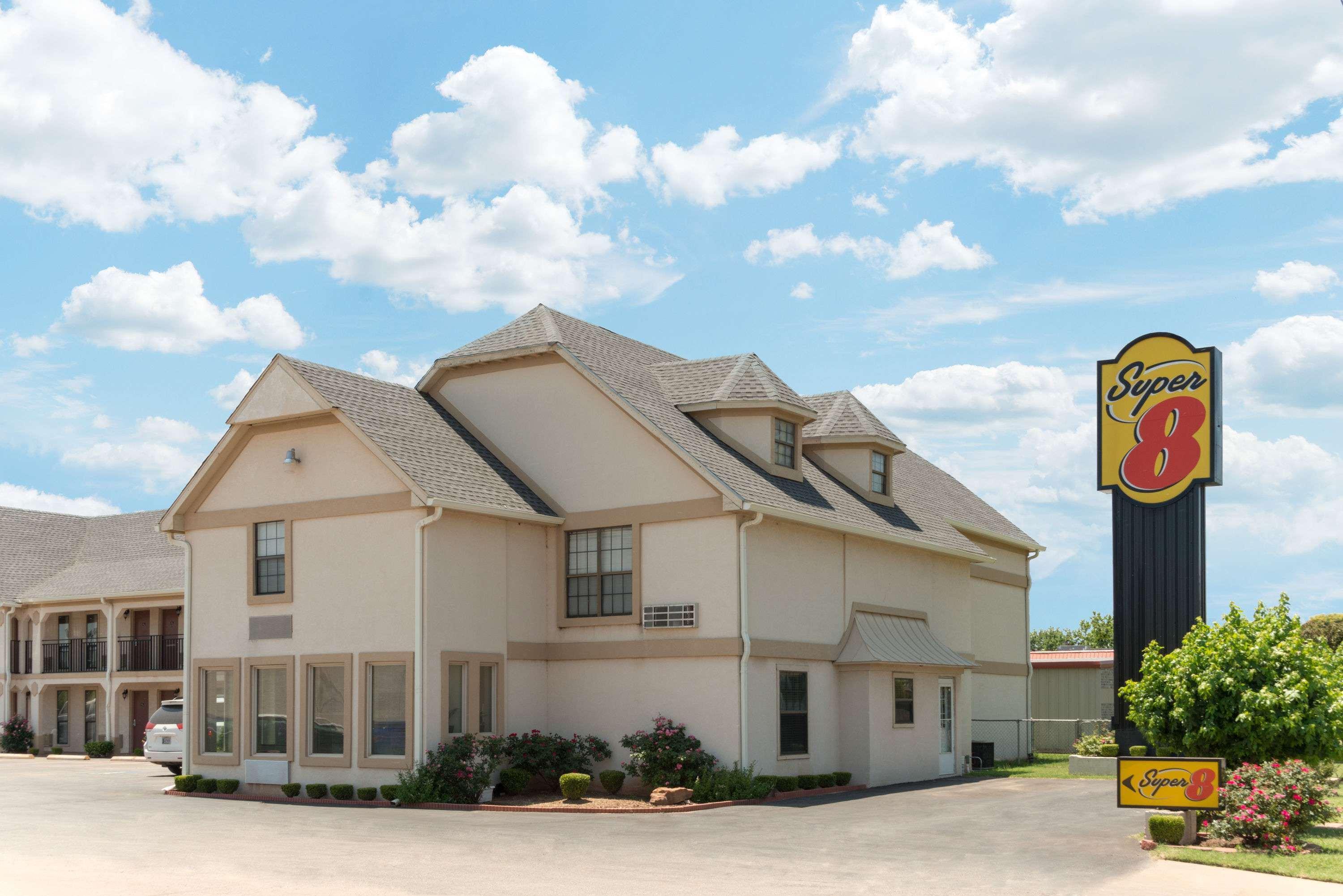 Hotel Super 8 By Wyndham Enid Zewnętrze zdjęcie